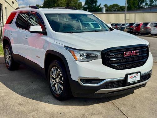 2017 GMC Acadia SLE-2