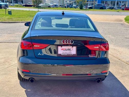 Mythos Black Metallic 2016 Audi A3 2.0T Premium