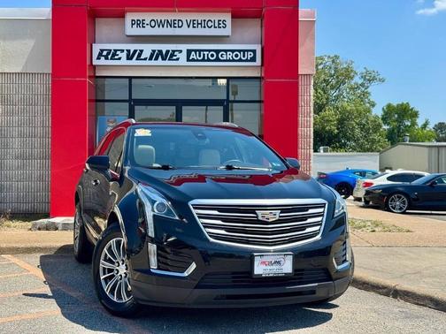Stellar Black Metallic 2017 Cadillac XT5 Luxury