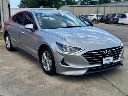 2020 Hyundai SONATA SE