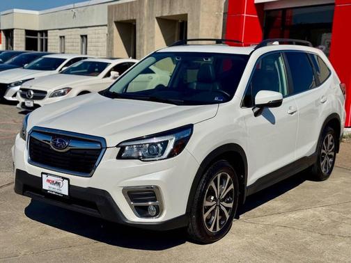 Crystal White Pearl 2019 Subaru Forester Limited