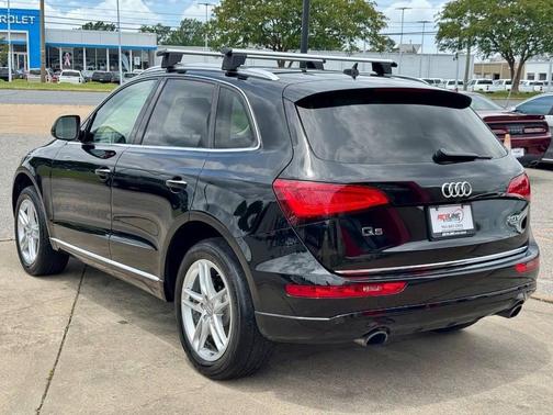 Brilliant Black 2015 Audi Q5 2.0T Premium Plus