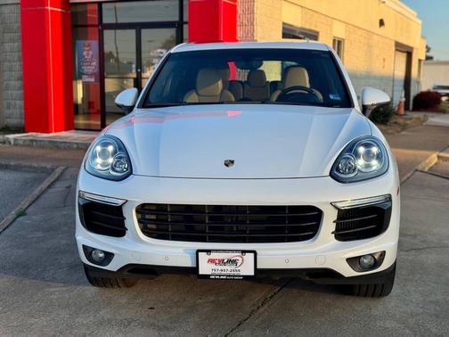 2016 Porsche Cayenne Cayenne