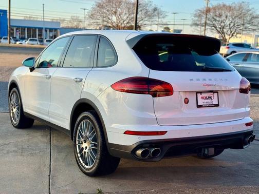 2016 Porsche Cayenne Cayenne