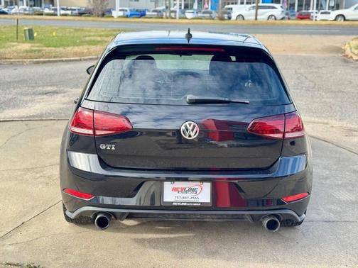 2018 Volkswagen Golf GTI 2.0T S 4-Door
