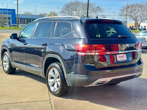Deep Black Pearl 2019 Volkswagen Atlas 3.6L SE w/Technology