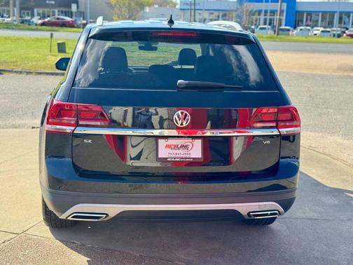 Deep Black Pearl 2019 Volkswagen Atlas 3.6L SE w/Technology