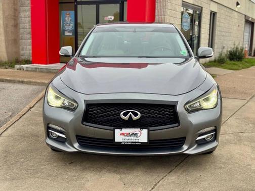 2015 INFINITI Q50 Premium