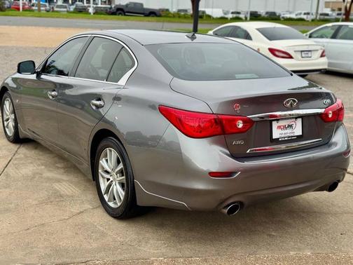 2015 INFINITI Q50 Premium
