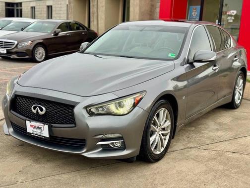 2015 INFINITI Q50 Premium