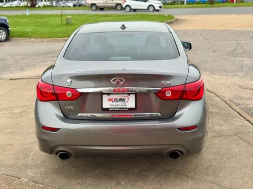 2015 INFINITI Q50 Premium