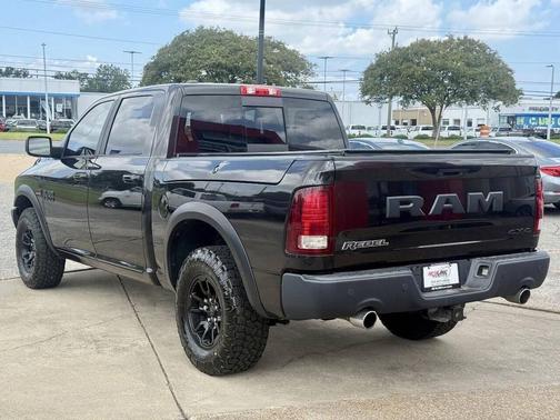 Brilliant Black Crystal Pearlcoat 2017 RAM 1500 Rebel