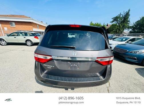 Grey 2013 Honda Odyssey EX-L