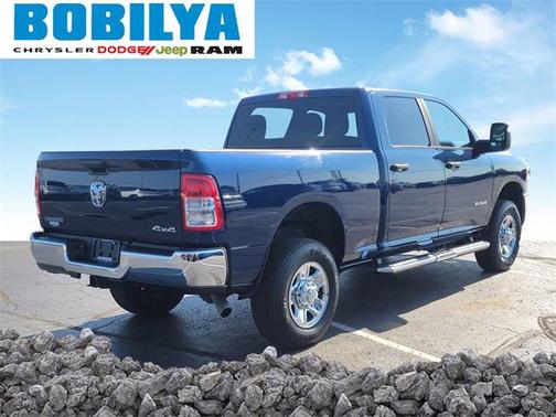 2024 RAM 2500 Big Horn Crew Cab 4x4 6'4' Box