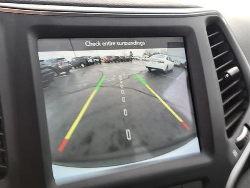 2022 Jeep Cherokee X 4x4