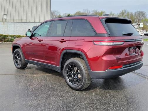 2024 Jeep Grand Cherokee Altitude