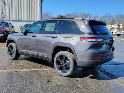 2025 Jeep Grand Cherokee Altitude