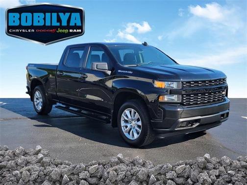 2022 Chevrolet Silverado 1500 Custom