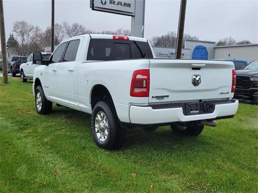 2024 RAM 2500 Laramie Crew Cab 4x4 6'4' Box