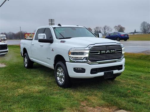 2024 RAM 2500 Laramie Crew Cab 4x4 6'4' Box