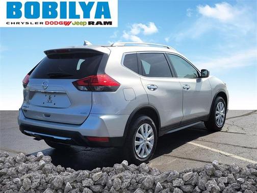 2017 Nissan Rogue S