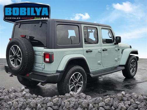 2023 Jeep Wrangler 4-Door Sahara