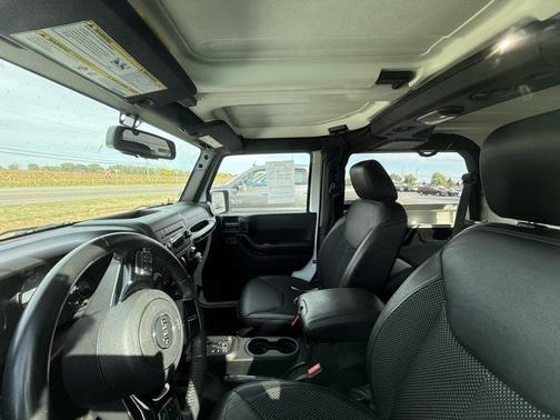 2016 Jeep Wrangler Sahara