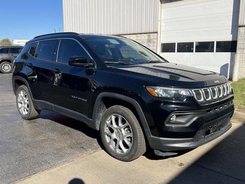 2022 Jeep Compass Latitude Lux