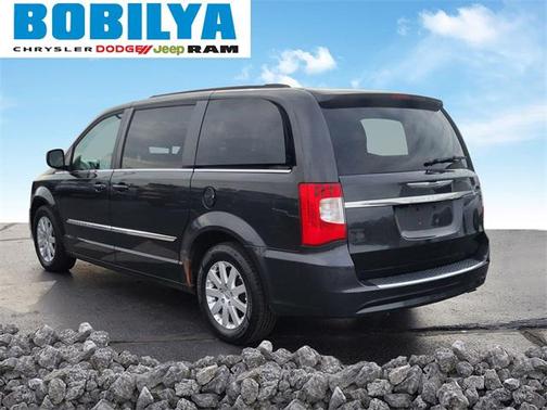 2012 Chrysler Town & Country Touring