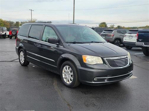 2012 Chrysler Town & Country Touring