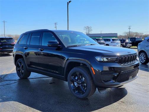 2025 Jeep Grand Cherokee Altitude