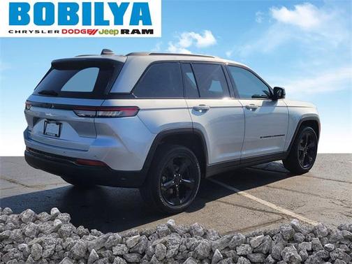 2023 Jeep Grand Cherokee Altitude