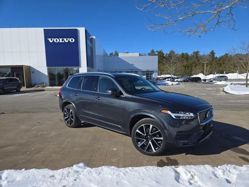 2021 Volvo XC90 T6 Momentum 6 Passenger