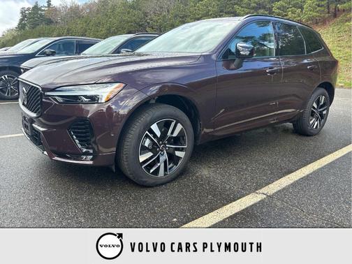 Mulberry Metallic 2026 Volvo XC60 B5 Plus