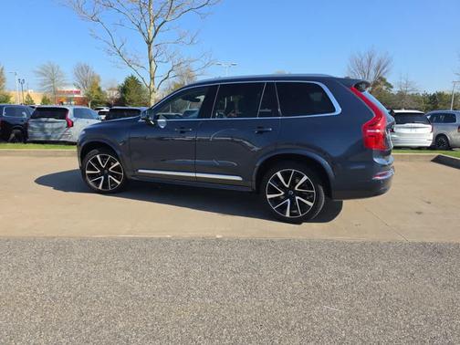 Blue 2023 Volvo XC90 B6 Plus 7-Seater