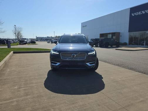 Blue 2023 Volvo XC90 B6 Plus 7-Seater