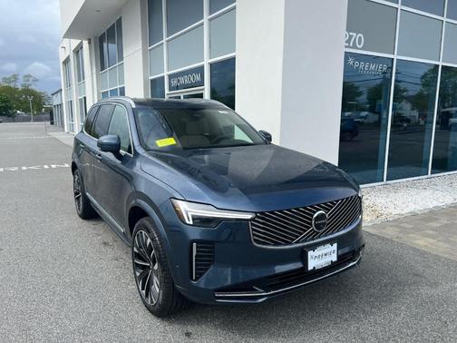 2025 Volvo XC90 PLUS
