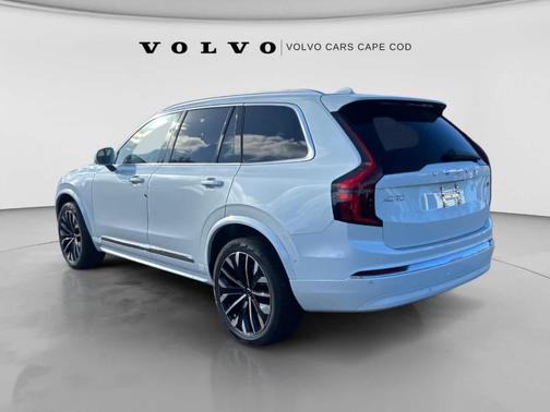 Crystal White 2027 Volvo XC90 ULTRA