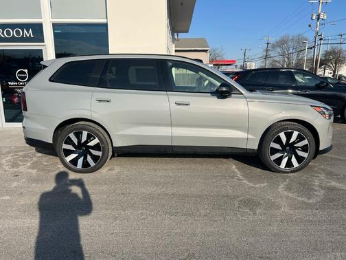 2025 Volvo EX90 Twin Motor Performance Ultra
