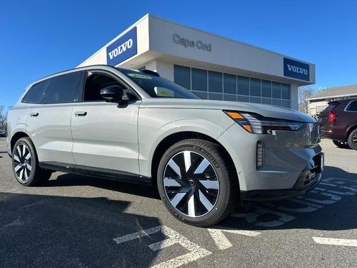 Metallic 2025 Volvo EX90 Twin Motor Performance Ultra