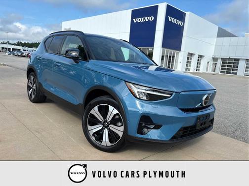 Fjord Blue Metallic 2023 Volvo XC40 Recharge Pure Electric Twin Plus