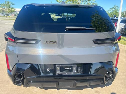 Gray Metallic 2025 BMW XM Base