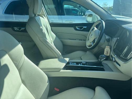 2018 Volvo XC60 T5 Inscription
