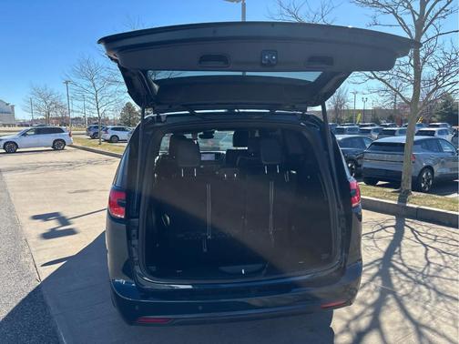 Fathom Blue Pearlcoat 2025 Chrysler Pacifica Limited