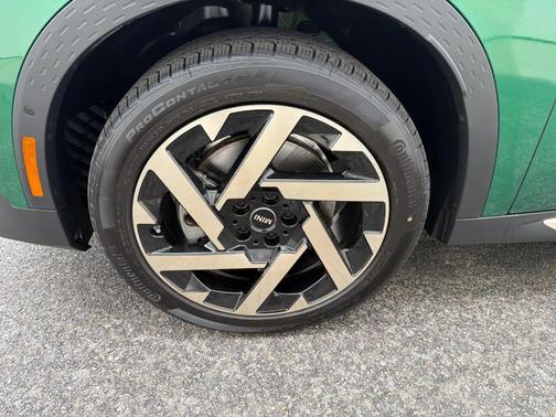 British Racing Green IV Metallic 2026 MINI Countryman S