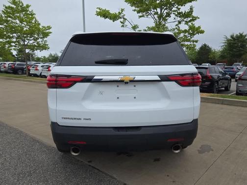 2022 Chevrolet Traverse LS