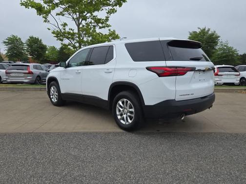 2022 Chevrolet Traverse LS