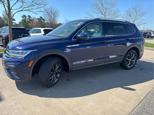 Atlantic Blue 2022 Volkswagen Tiguan 2.0T SE