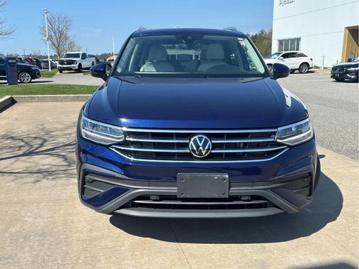 Atlantic Blue 2022 Volkswagen Tiguan 2.0T SE
