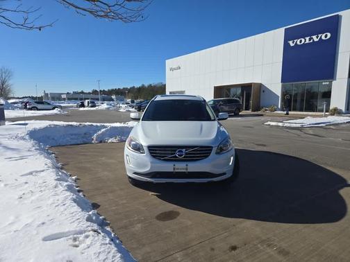 2015 Volvo XC60 T6 Platinum